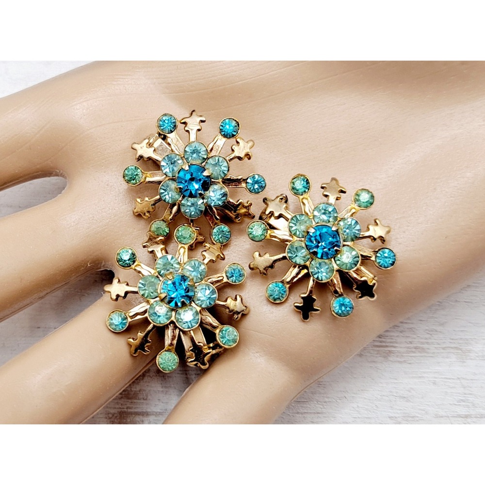 Vintage Snowflake Pins, Goldtone Teal Rhinestones, Matching Set of 3